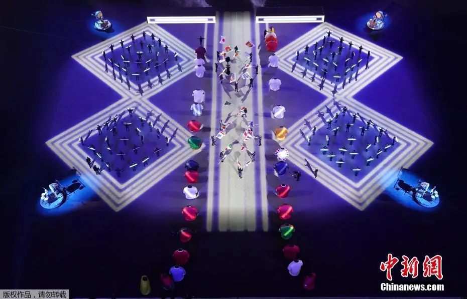 卡塔尔世界杯开幕式震撼启幕 2000亿美元投入打造