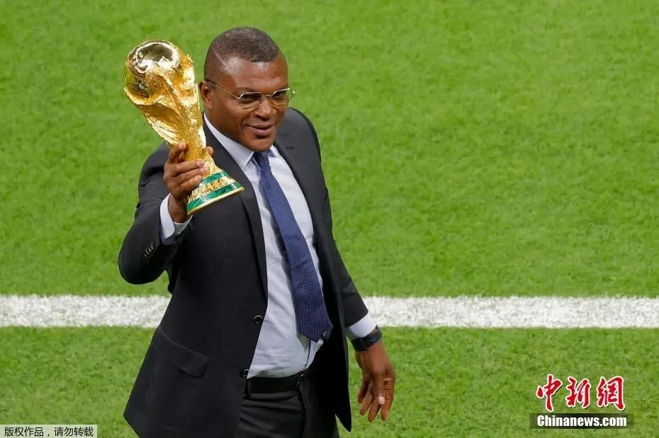 卡塔尔世界杯开幕式震撼启幕 2000亿美元投入打造