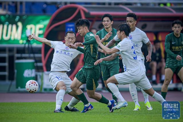 浙江绿城主场1-1战平申花 王钰栋破门特谢拉建功