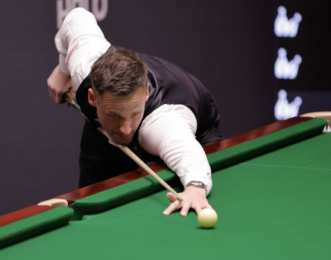 丁俊晖世锦赛正赛首战告捷，强势晋级16强回击质